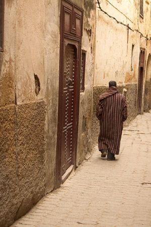 Morroco6_AlleyMan_Web.jpg